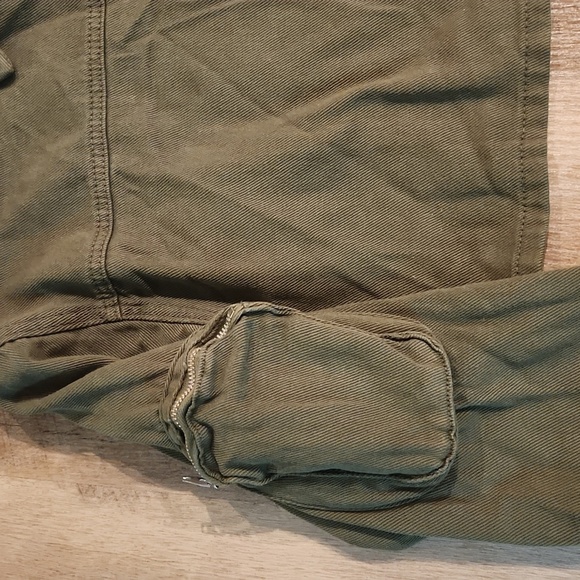 Forever 21 Army Green Cropped Jean Jacket.  NWT - Picture 2 of 8